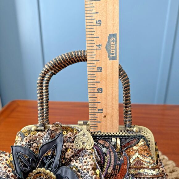 Chicos  Embellished Floral Clutch /Handbag‎ Beads, Sequins, Feathers Vintage - Picture 12 of 12